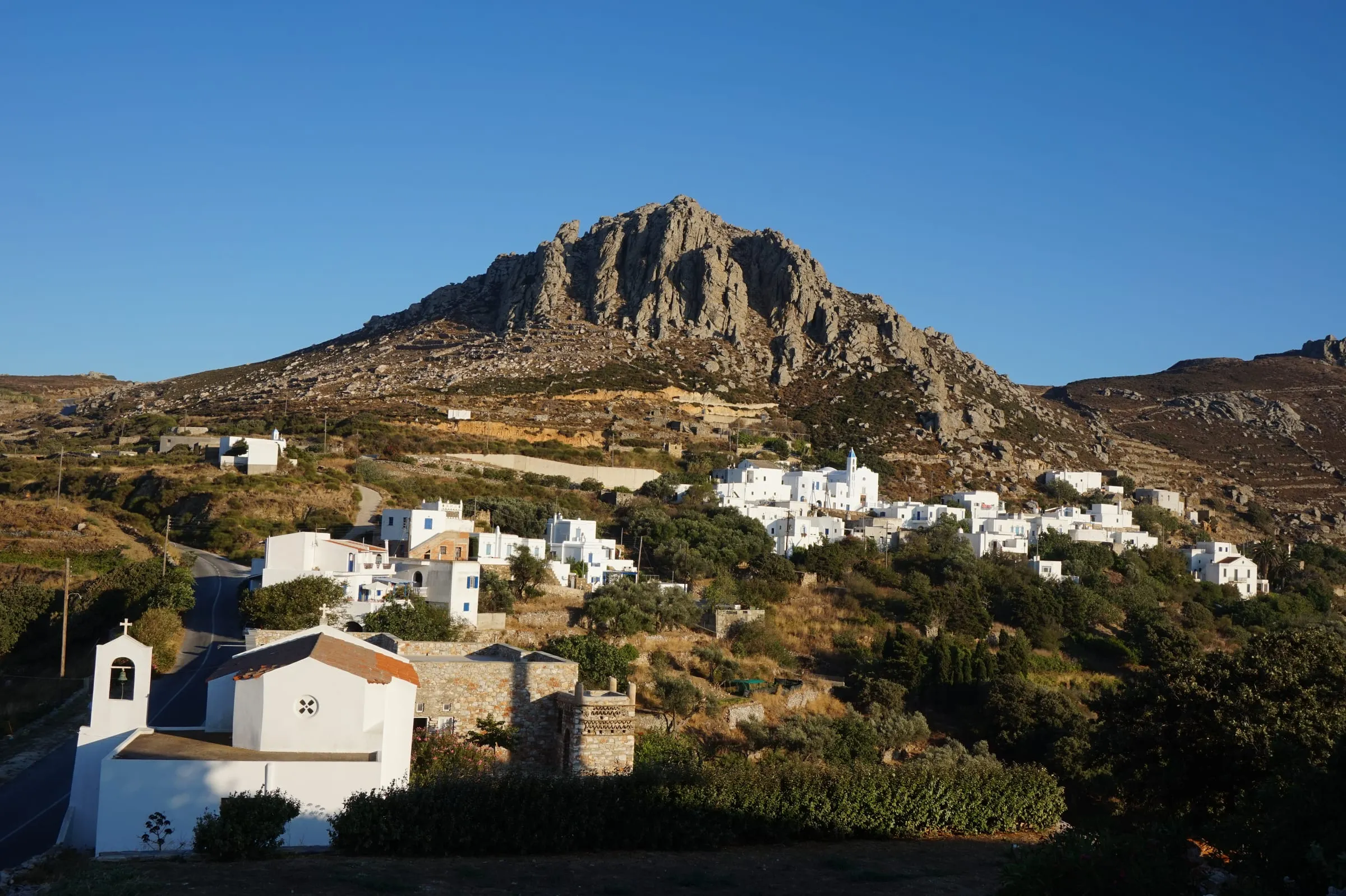Εξώφυλλο 2015